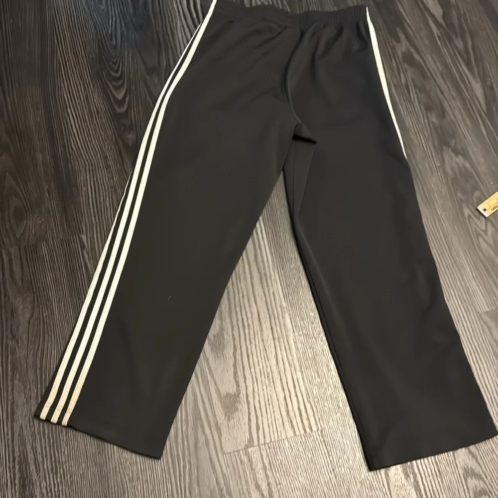 🍍ADIDAS PANTS🍍POCKETS🍍SZ Large 🍍30” inseam🍍